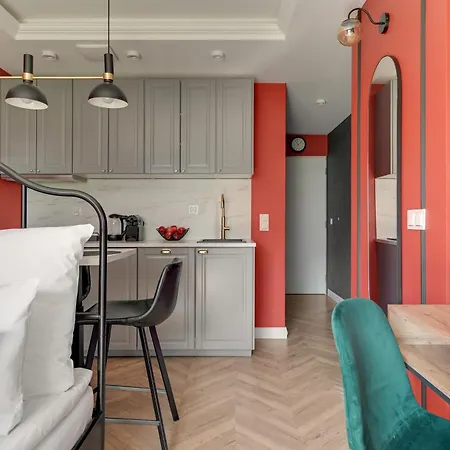 Aparthotel Wintera By Downtown 4*